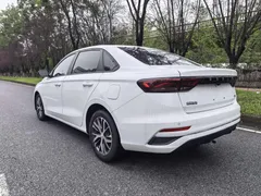 2022 Geely Emgrand 4th Gen 1.5L CVT Premium, белый — фото 6