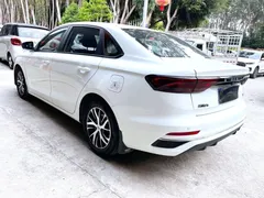 2022 Geely Emgrand 4th Gen 1.5L CVT Flagship, белый — фото 7