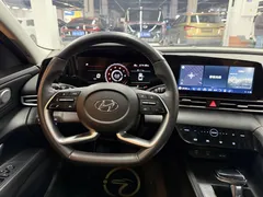 2022 Hyundai Elantra 1.5L CVT LUX Premium, белый — фото 11