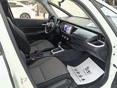 2021 Honda Fit 1.5L CVT, белый — фото 12