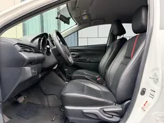 2022 Toyota Yaris L Zhixuan X 1.5L CVT Luxury Plus, белый — фото 18