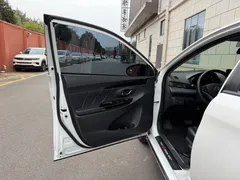 2022 Toyota Yaris L Zhixuan X 1.5L CVT Luxury Plus, белый — фото 20