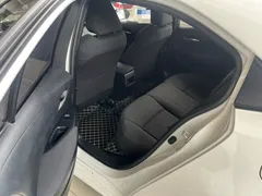 2021 Toyota Corolla 1.5L CVT GR SPORT, белый — фото 6