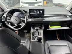 2022 Geely Emgrand 4th Gen 1.5L CVT Luxury — фото 8