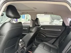 2022 Geely Emgrand 4th Gen 1.5L CVT Luxury — фото 16