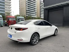 2023 Mazda Mazda3 2.0L AT, белый — фото 4
