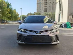 2022 Toyota Camry 2.0G Luxury — фото 2