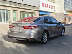 2022 Toyota Camry 2.0G Luxury — фото 9