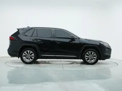 2022 Toyota Wildlander 2.0L 2WD Luxury, чёрный — фото 8