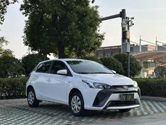 2022 Toyota Yaris L Zhixuan 1.5L CVT Leading Plus, белый — фото 2