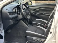 2022 Toyota Yaris L Zhixuan 1.5L CVT Leading Plus, белый — фото 3