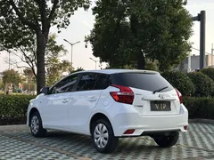 2022 Toyota Yaris L Zhixuan 1.5L CVT Leading Plus, белый — фото 12
