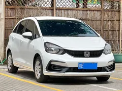 2021 Honda Fit 1.5L CVT, белый — фото 3