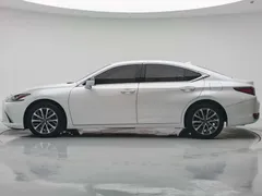 2022 Lexus ES 200 Excellence, белый — фото 4