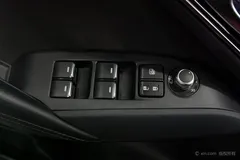 2021 Mazda CX-4 2.0L 2WD Skyactiv Vitality, красный — фото 12