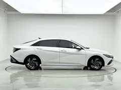 2023 Hyundai Elantra 1.5L CVT GLX Elite, белый — фото 7