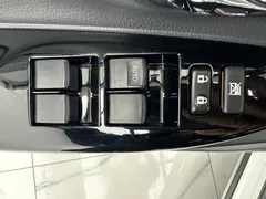 2022 Toyota Yaris L Zhixuan X 1.5L CVT Luxury Plus, белый — фото 11
