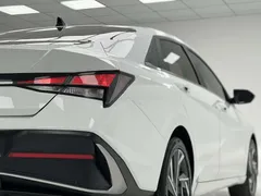 2023 Hyundai Elantra 1.5L CVT GLX Elite, белый — фото 6