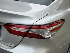 2021 Toyota Camry 2.5G Luxury — фото 6