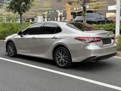 2021 Toyota Camry 2.5G Luxury — фото 7