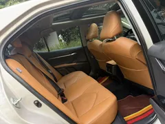 2021 Toyota Camry 2.5G Luxury — фото 12