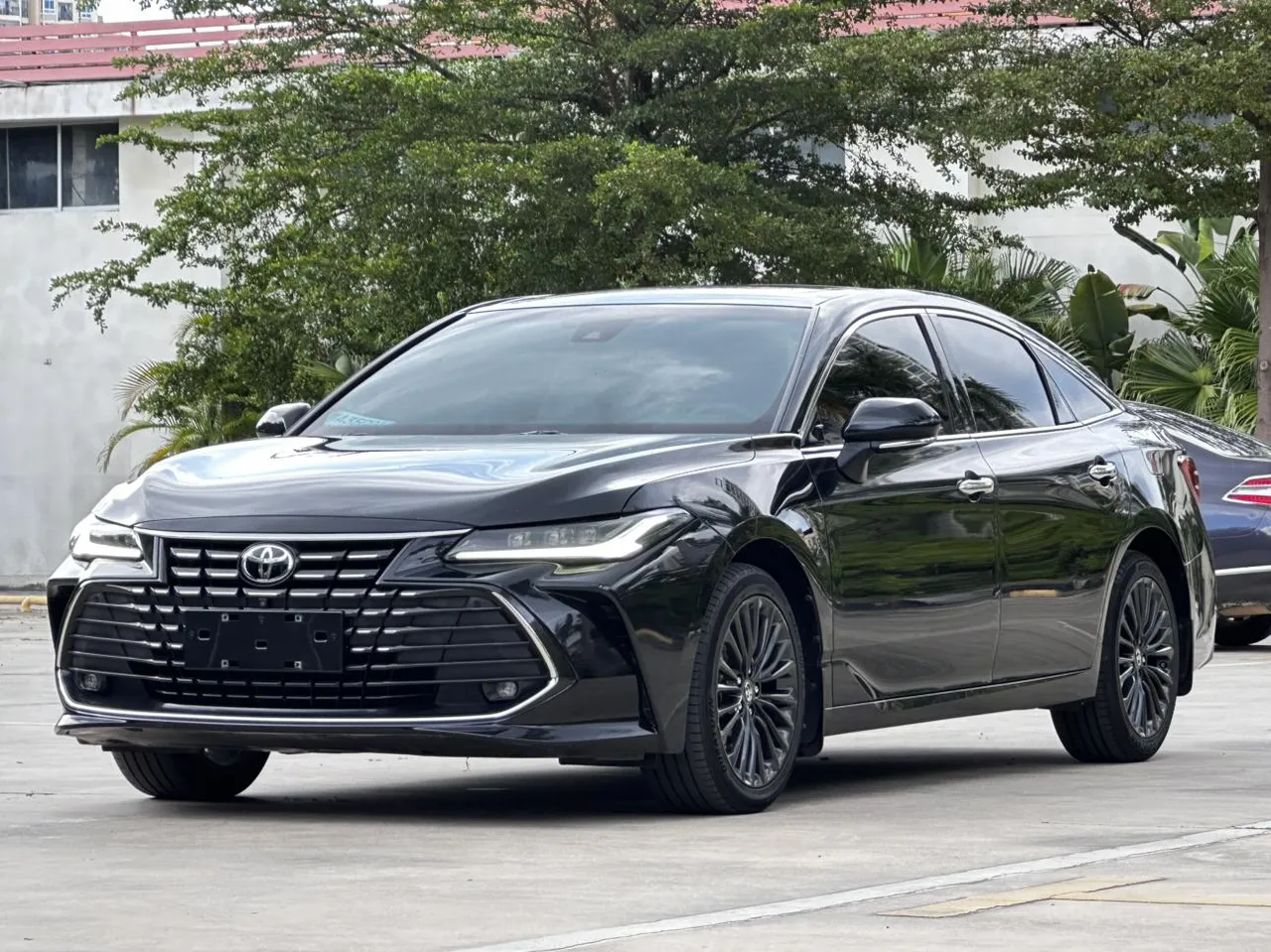 2022 Toyota Avalon 2.0L XLE Premium