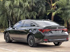 2022 Toyota Avalon 2.0L XLE Premium, чёрный — фото 6