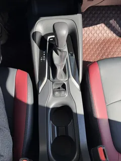2021 Toyota Corolla 1.5L CVT GR SPORT, белый — фото 21