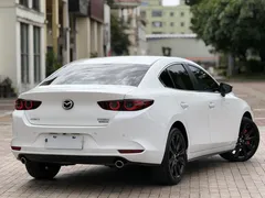 2023 Mazda Mazda3 2.0L AT, белый — фото 4