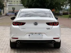 2023 Mazda Mazda3 2.0L AT, белый — фото 5