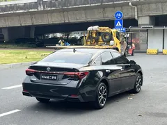 2022 Toyota Avalon 2.5L Luxury, чёрный — фото 5