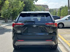 2022 Toyota RAV4 2.0L CVT 2WD Fashion Plus, чёрный — фото 5