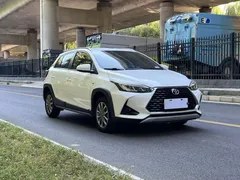 2021 Toyota Yaris L Zhixuan 1.5L CVT Leading, белый — фото 3