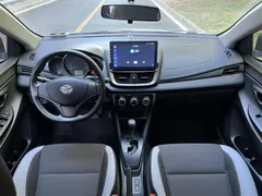 2021 Toyota Yaris L Zhixuan 1.5L CVT Leading, белый — фото 9