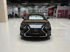 2022 Lexus ES 200 Excellence, чёрный — фото 2