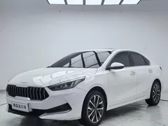 2021 Kia Cerato 1.5L IVT Fashion, белый — фото 1