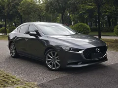2022 Mazda Mazda3 2.0L AT — фото 8