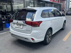 2021 Mitsubishi Outlander 2.0L 2WD 5-seat, белый — фото 7