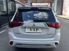 2021 Mitsubishi Outlander 2.0L 2WD 5-seat, белый — фото 8