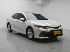 2022 Toyota Camry 2.0G Luxury, белый — фото 3