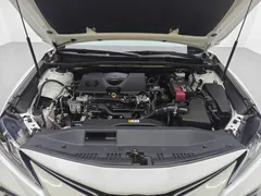 2022 Toyota Camry 2.0G Luxury, белый — фото 16