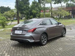 2022 MG MG5 180DVVT CVT Luxury — фото 11