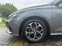 2022 MG MG5 180DVVT CVT Luxury — фото 15