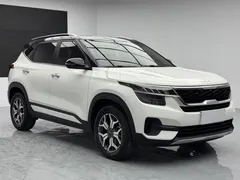 2021 Kia Seltos 1.5L CVT Trend, белый — фото 3