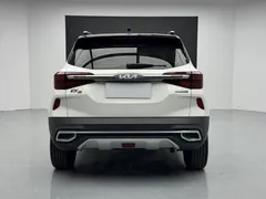 2021 Kia Seltos 1.5L CVT Trend, белый — фото 5