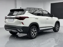 2021 Kia Seltos 1.5L CVT Trend, белый — фото 6