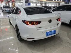 2023 Mazda Mazda3 2.0L AT, белый — фото 7