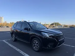 2022 Subaru Forester 2.0i AWD Luxury, чёрный — фото 3