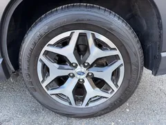 2022 Subaru Forester 2.0i AWD Luxury, чёрный — фото 20