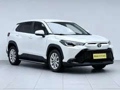 2022 Toyota Frontlander 2.0L CVT Elite, белый — фото 3